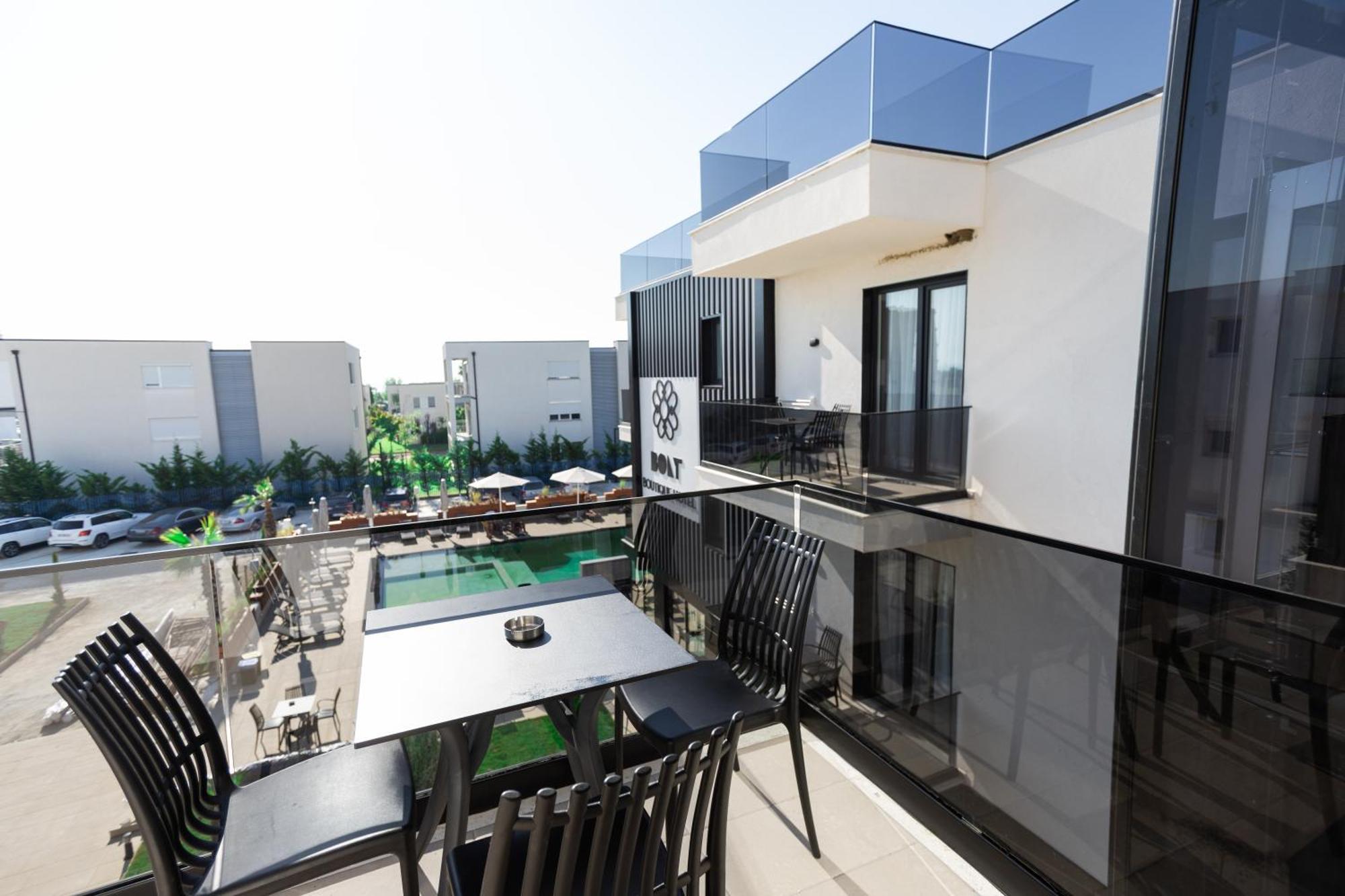 Bolt Boutique 4*