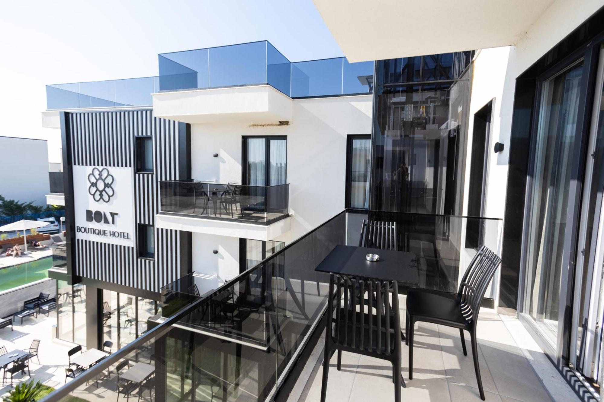 Bolt Boutique Hotel 4*
